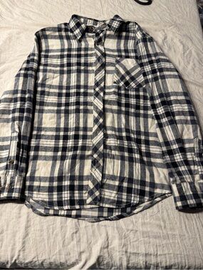 Distortion Boys Plaid Flannel Shirt Size M 10-12 Black Cream Button Down